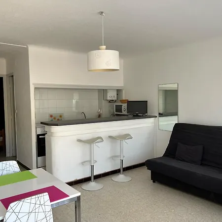 Apartmán T2 Climatise En Front De Avec Parking - Fr-1-797-13 Port-la-Nouvelle