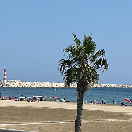 T2 Climatise En Front De Avec Parking - Fr-1-797-13 * Port-la-Nouvelle